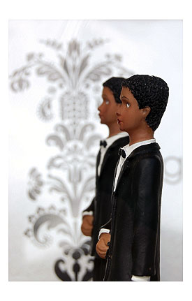 Merging Cake Figurines