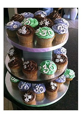 Cupcakes For A 30 Th Birthday The Only Catch Was That The Cupcakes Had