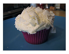 Coconut Cupcake Coconut Cupcake Filled With Coconut Pastry