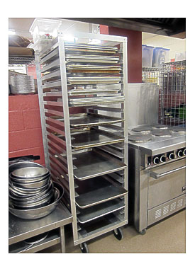 Teach Baking, Theer Are Numerous Bun Pan Racks, Aka Cooling Racks