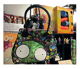 20150530 yardsale tow IMG_0460 Venom, Invader Zim