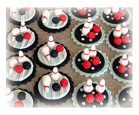 Bowling DecoSet® Cake Topper Cakes