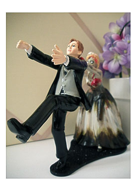Cake Topper $ 16 11 Run Away Reluctant Bride Wedding Cake Topper