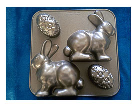 Williams Sonoma Bunny 3D Cast Aluminum Cake Pan Easter Rabbit From