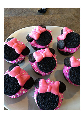 Candy Bows For Cupcakes, Mouse Birthday, Birthday Parties, Birthdays