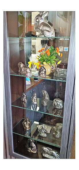 Display Of Chocolate Molds In A Coffee Shop Near Piqua, Ohio. Note The