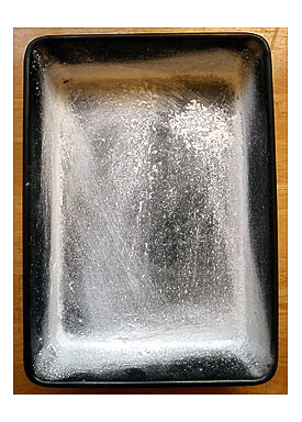 Dusting the pan