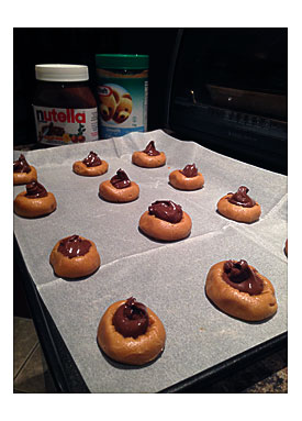Weekly Recipe Peanut Butter&Nutella Kisses – Thewanderlustfoodie