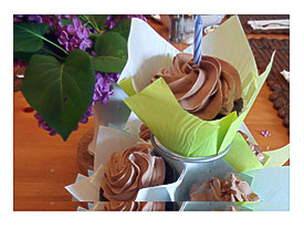 Chocolate Truffle Cupcakes With Chocolate Buttercream Frosting An