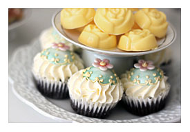 Montreal Confections Vintage Cupcakes & Cookies