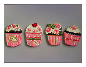 Hand Painted Mdf Cupcakes For Wall Decoration, Fridge Magnet Magnet