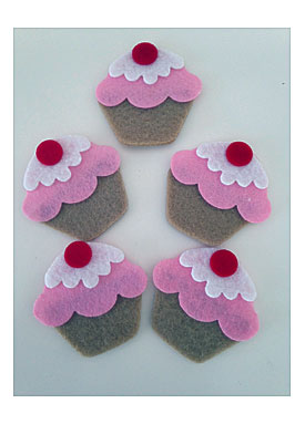 Hand Painted Mdf Cupcakes For Wall Decoration, Fridge Magnet Magnet