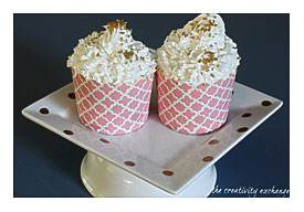 Chic Cakecupcake Stand With Gold Dots The Creativity Exchange
