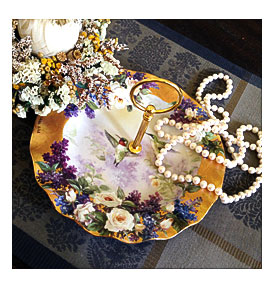 Jewels Vintage Bradford Exchange Cupcake Stand Or Cake Plate Tray