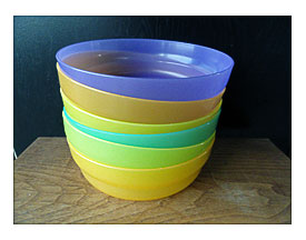 Tupperware New Classic 12 Round Pie Cupcake And Pastry Container