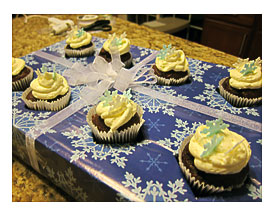 DIY Cupcake Carrier In A Pinch Totally Cupcake Blog