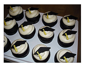 Graduation Cupcakes With Cake Ideas And Designs