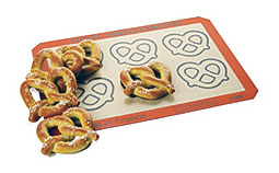 Silpat AE420295 21 Perfect Pretzel Baking Sheet