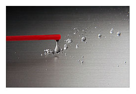 Difluoroethane droplets