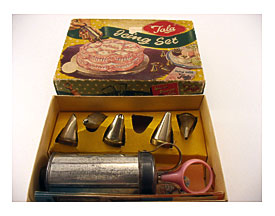Tala Icing Set No. 1705 Cake Decorating By BitchinKitschKitchen