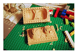 How to take a run out powder steal a 2 pieces silicone mold.