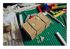 How to overstate a 2 pieces silicone mold.