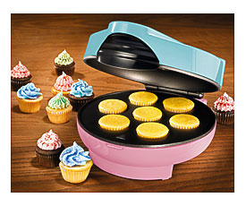 CKM100 Cupcake Bakery Nostalgia Electrics
