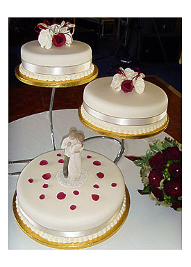 Red rose merger cake