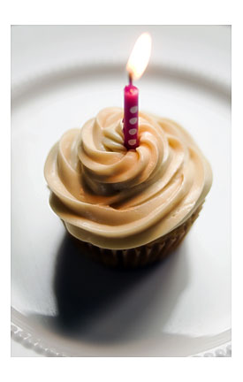 Peach Cupcakes With Brown Sugar Buttercream Frosting + A Birthday