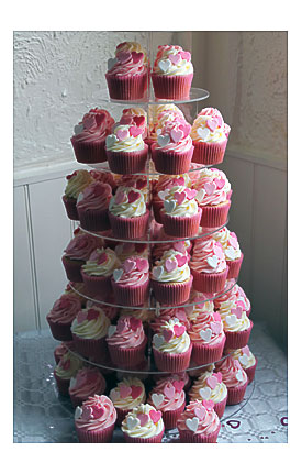 Natti's Cupcakes Pink Heart Cupcake Tower