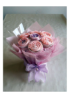 The Cupcake Bride My First Cupcake Bouquet