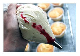 Rose Frosting Cupcakes