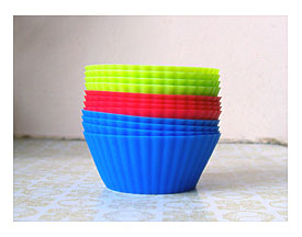 Silicone 12 Hole Muffin Pan. Baking Is So Much Easier With Silicone