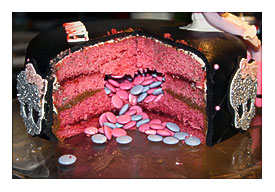 Pin Av Kakor Roliga Och Bakverk Uppsaettning Tecknade Cake On