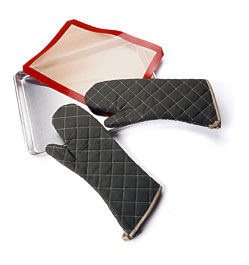 Half Size Silicone Baking Mat & Aluminum Sheet Pan Set With 2 Oven