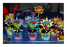 Superhero Cupcakes I Did Chocolate Cupcakes With Chocolate Frosting I