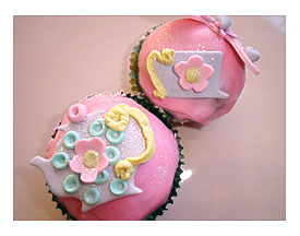 Teapot & teacup Cupcakes