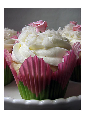 Heidi Bakes Coconut Cupcakes In Tulip Papers
