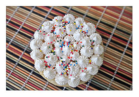 Piping Bag And Various Tip To Make Cute Designs On Each Cupcake