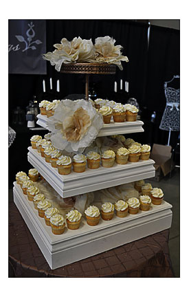 Unique Cupcake Stands. Large City Skyscraper Cupcake Holder. Unique