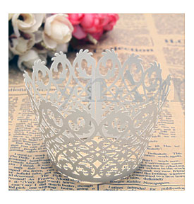 Dining & Bar > Cake, Candy & Pastry Tools > Cake Decorating Supplies