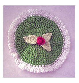 coloured_and_white_wedding_cake_stand_cupcake_display_tray_centerpiece_plate_toile_damask_english_transmit