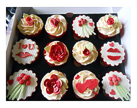 Cupcake Valentines Box. Limoges I Love You Cupcake Box. Cupcake