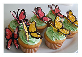 Cupcake Toppers Were Made From Candy Melts On Top